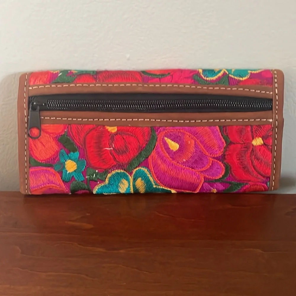 Floral handmade wallet, NWOT - Picture 3 of 6